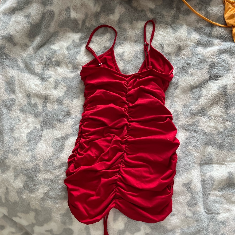 Red Ruched mini dress - Picture 4 of 4